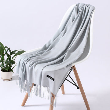 klassisk sjal ljusgrå